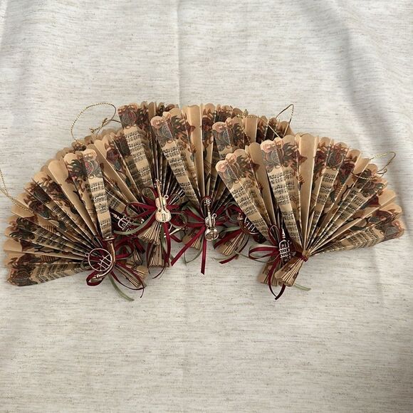 Vintage MCM Music Note Fan Christmas Tree Ornament (8) - Picture 3 of 6